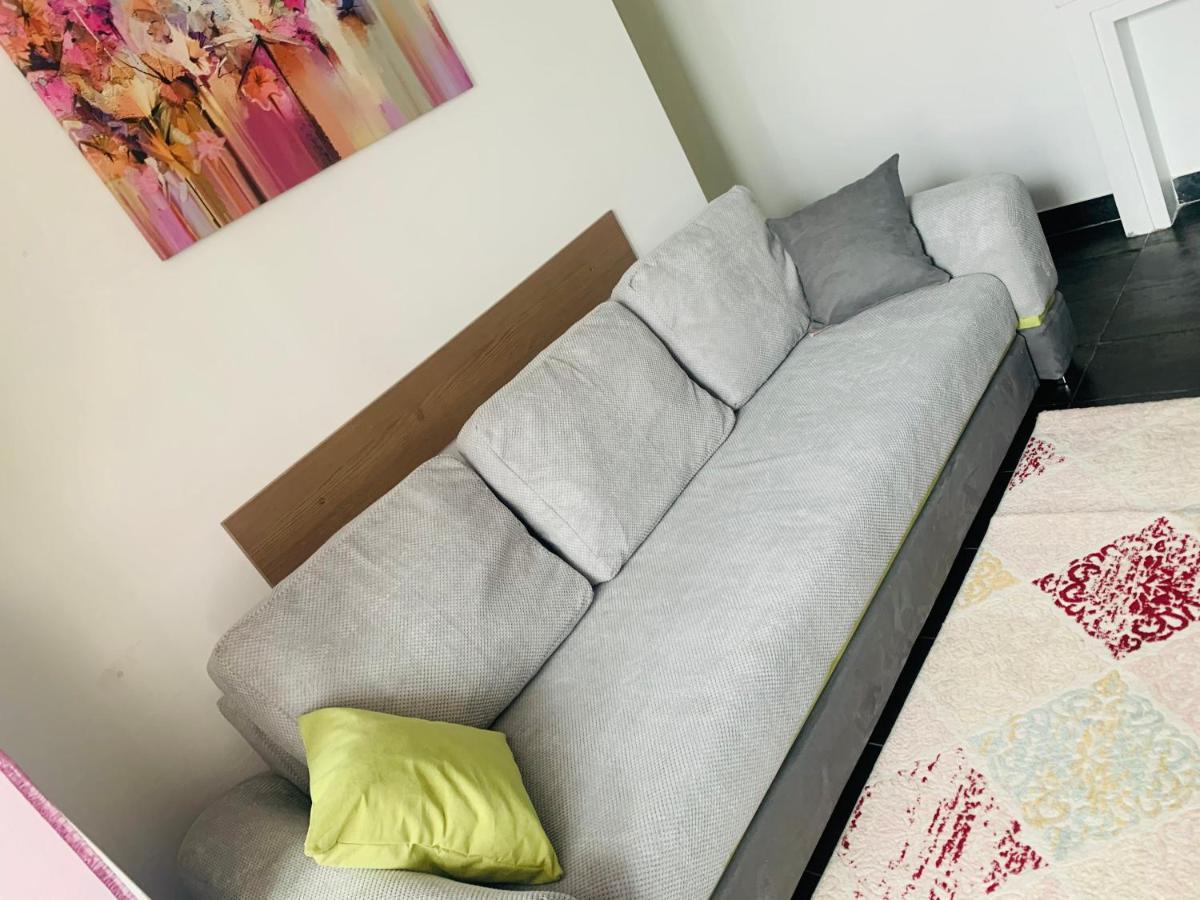 Perfect Place To Stay Self Check In-24H-Netflix-Wifi Resita Exterior foto
