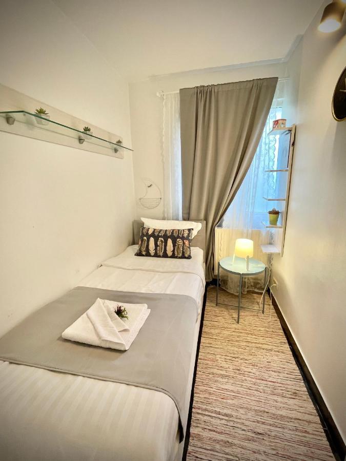 Perfect Place To Stay Self Check In-24H-Netflix-Wifi Resita Exterior foto
